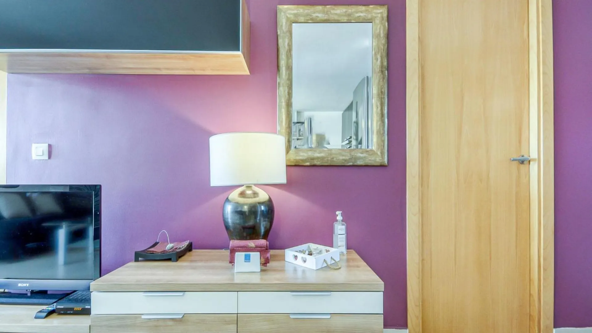 Beautiful Apartment With View Roses